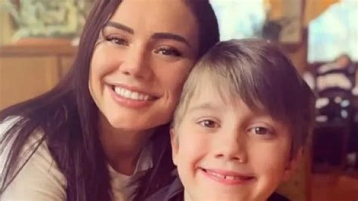 ’16 & Pregnant’ Star Shares Picture Of Daughter – Hollywood Life