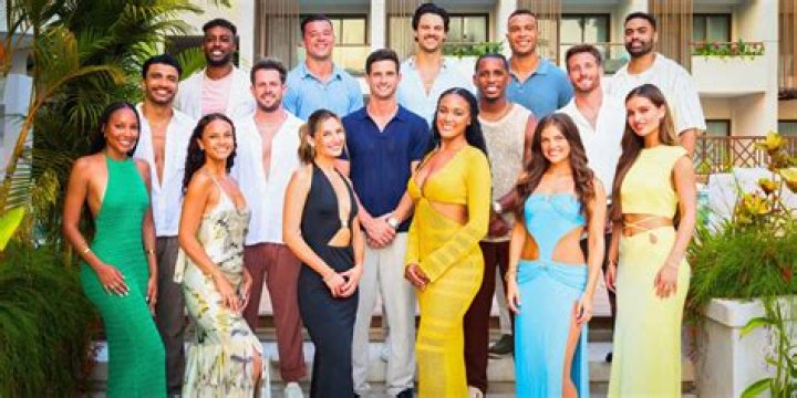 18 Sexiest Pics Of ‘Bachelor In Paradise’ Hunks That Will Make You Swoon: Colton, Joe & More