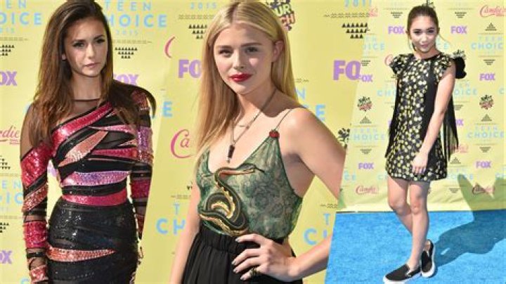 2015 Teen Choice Awards Red Carpet Arrivals — PICS