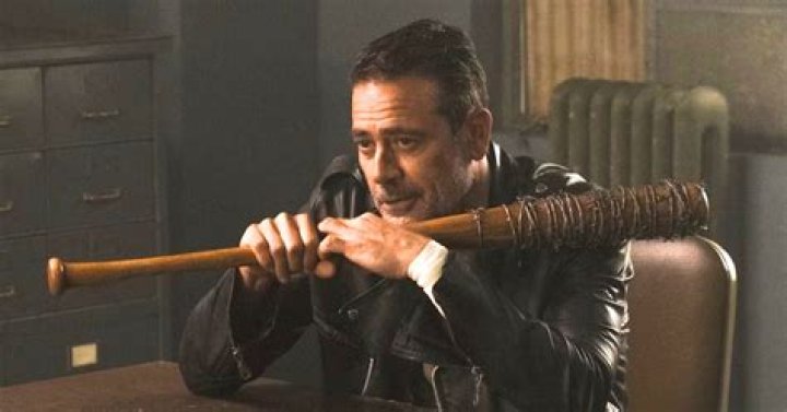 5 Facts To Know About ‘The Walking Dead’ Villain – Hollywood Life