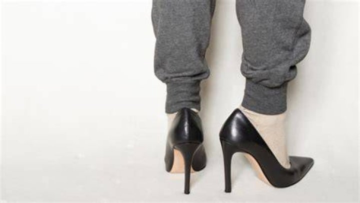 7 Lightweight Joggers For Spring That Can Be Dressed Up With Heels 