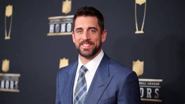 Aaron Rodgers Would ‘Highly Consider’ Retiring From The NFL If Hosting ‘Jeopardy!’ Becomes Full-Time Gig