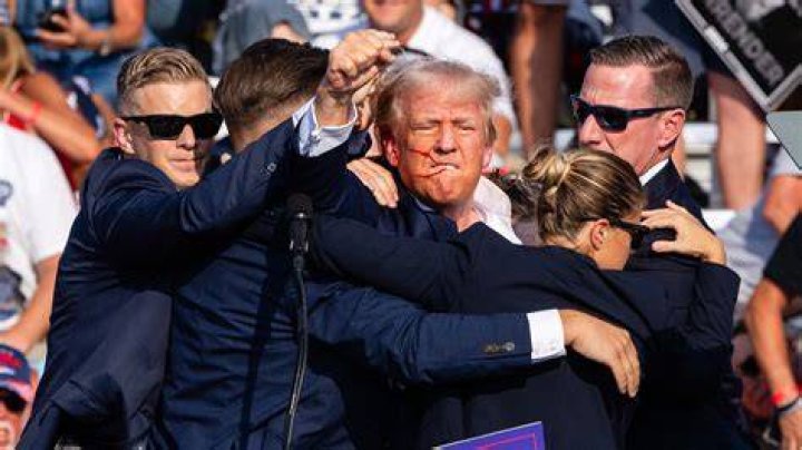 Addison Rae Fans Freak Out After The TikTok Star Gets Genuinely Happy Meeting Donald Trump