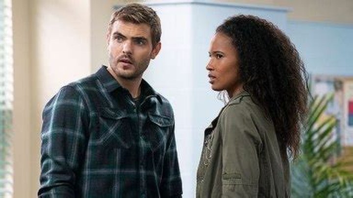 Alex Roe Talks Ben, Maddie & Ryn’s Relationship – Hollywood Life