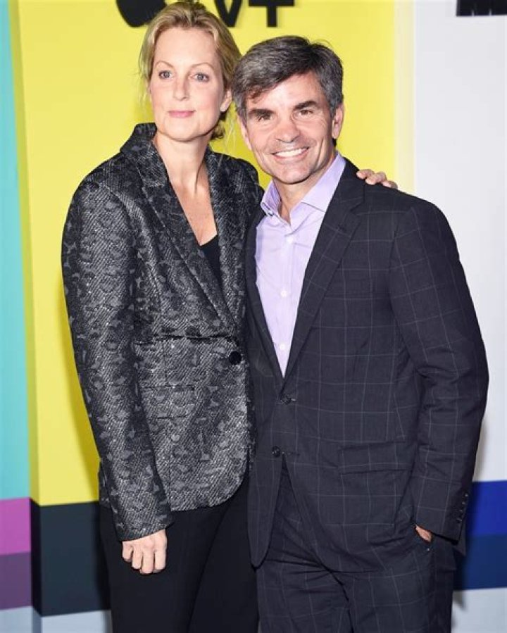 Ali Wentworth Goes Makeup Free For Birthday Photo With George Stephanopoulos – Hollywood Life