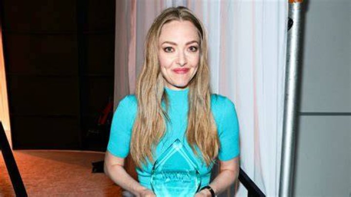 Amanda Seyfried Talks Viral ‘The Dropout’ Memes As Elizabeth Holmes – Hollywood Life