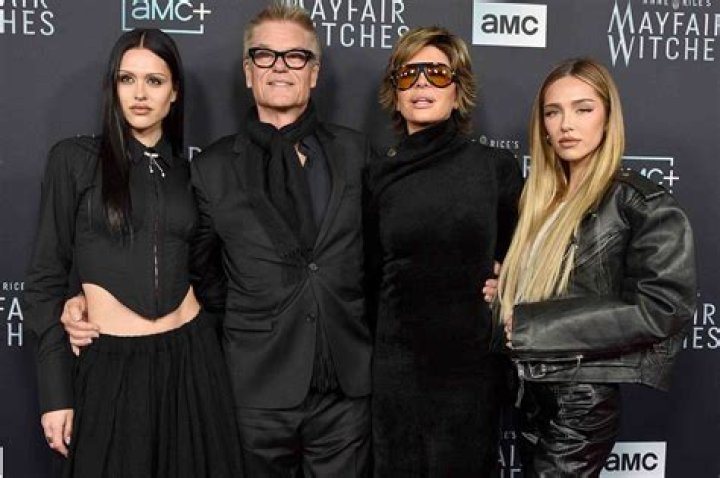 Amelia Hamlin, 19, Dresses Up As Mom Lisa Rinna For ‘Paper’ Magazine & Looks Just Like Her