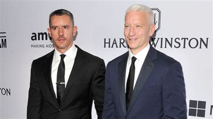 Anderson Cooper & Ben Maisani’s Relationship Status After Newborn Son – Hollywood Life