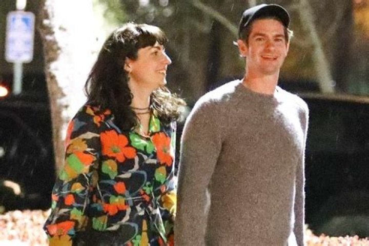 Andrew Garfield’s Girlfriends – Hollywood Life