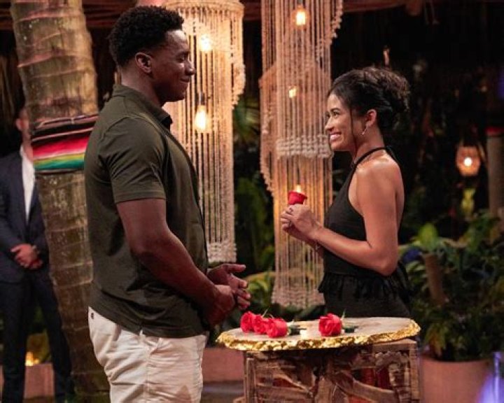 Andrew & Jessenia Split Over Ency – Hollywood Life