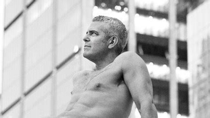 Andy Cohen Poses Nude In NYC For Skin Cancer Awareness Photoshoot – Hollywood Life