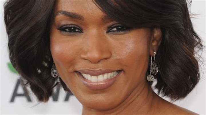 Angela Bassett Celebrity Profile – Hollywood Life