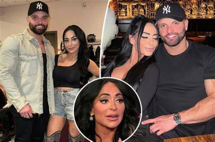 Angelina Pivarnick Threatens To Expose ‘Group Chat’ From Co-Stars – Hollywood Life