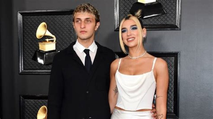 Anwar Hadid Loads Up On Groceries 1 Week After Reported Split From Dua Lipa