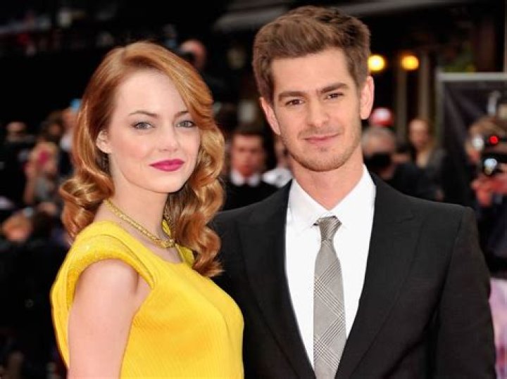 Are Emma Stone & Andrew Garfield Back Together? Reportedly Seen On Dinner Date – Hollywood Life
