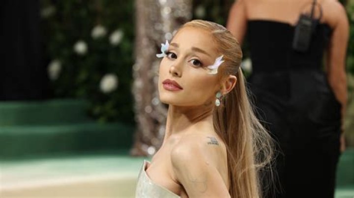 Ariana Grande’s ‘Tonight Show’ Dress — SHOP Her Sizzling Cutout Mini – Hollywood Life