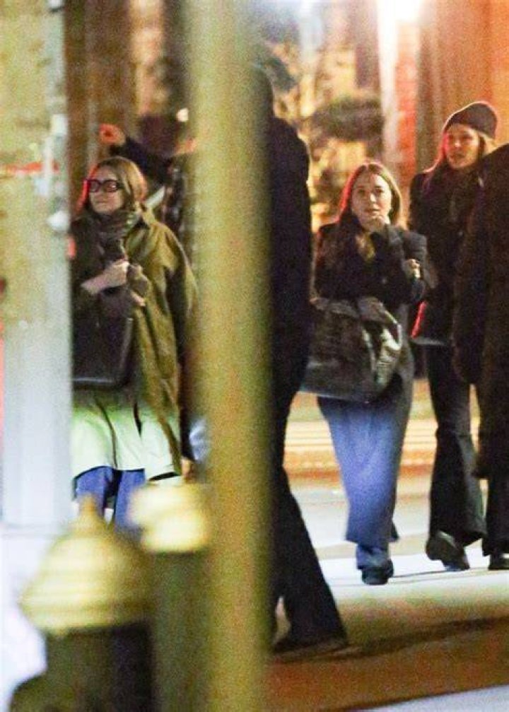 Ashley, Mary-Kate, & Elizabeth Olsen Spotted on Rare Sisters’ Night Out in NYC