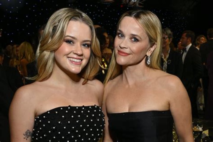 Ava Phillippe, 19, Is All Grown Up In Mini Dress With Mom Reese Witherspoon At ‘Big Little Lies’ Premiere