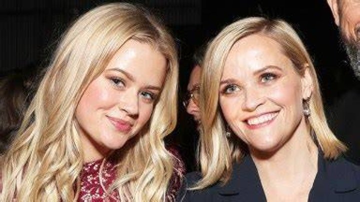 Ava Phillippe In New Bangs, Looks Like Reese Witherspoon: Photos – Hollywood Life