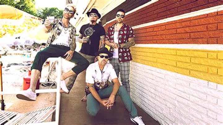 Band On ‘My Own Worst Enemy’ & Why The 90s Really Ruled – Hollywood Life