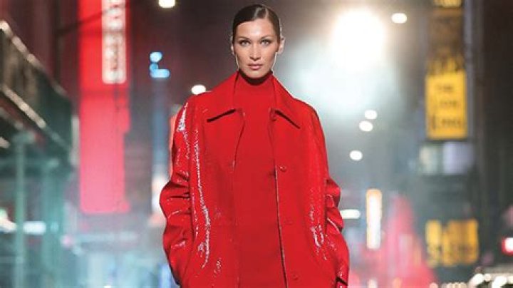 Bella Hadid & Naomi Campbell Michael Kors Campaign NYC – Photos – Hollywood Life