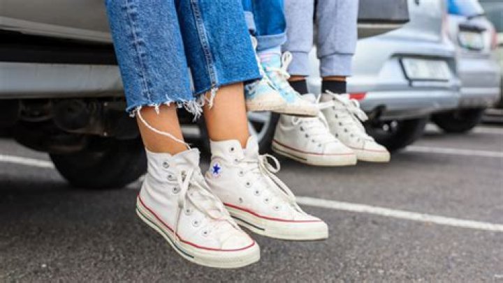 Best Canvas Sneakers For Women – Shop – Hollywood Life