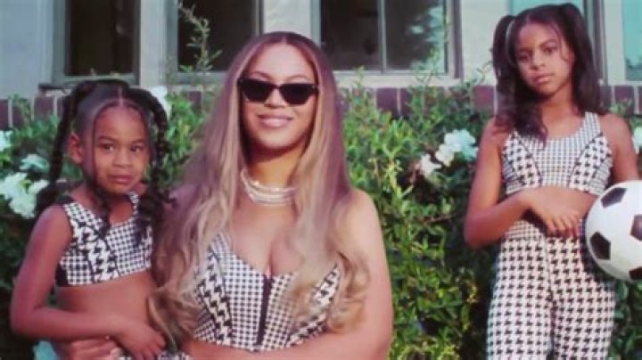 Beyoncé & Adorable Daughters Blue Ivy, Rumi Match In Black & White Crop Tops For Ivy Park Ad