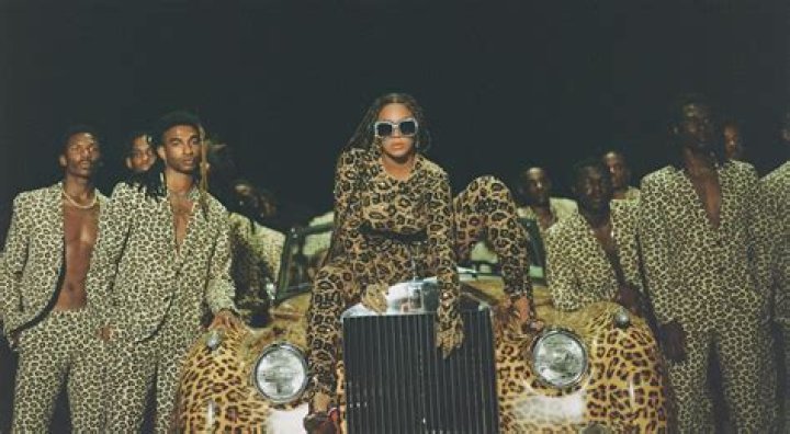 Beyonce Rocks Gorgeous Wedding Dress & 9 Other Looks In New ‘Black Is King’ Trailer — Watch