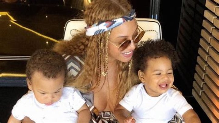Beyonce’s Twins Rumi & Sir, 3, Hit The Beach In Malibu With Mom In Cute Pics