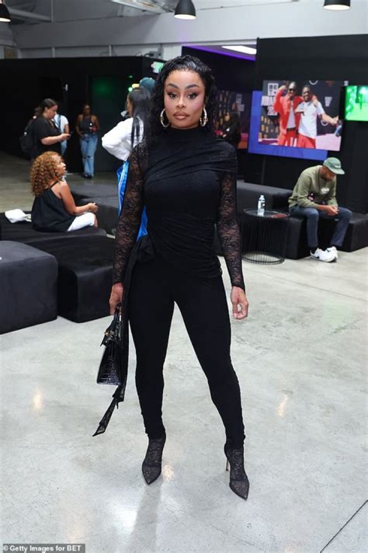 Black Chyna Shows Off Swimsuit Looks From Her New Line: Photos – Hollywood Life