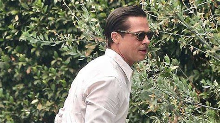 Brad Pitt Rocks Slicked Back Hair On Film Set: Photo – Hollywood Life