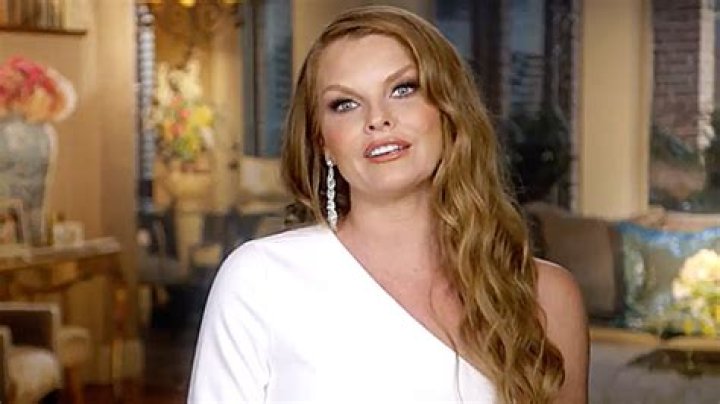 Brandi Redmond & Jennifer Davis Long Compare Vaginas — Watch – Hollywood Life
