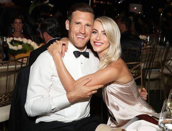 Brooks Laich Gushes Wife Over Julianne Hough After She Reveals She’s ‘Not Straight’: I’m ‘So Proud’