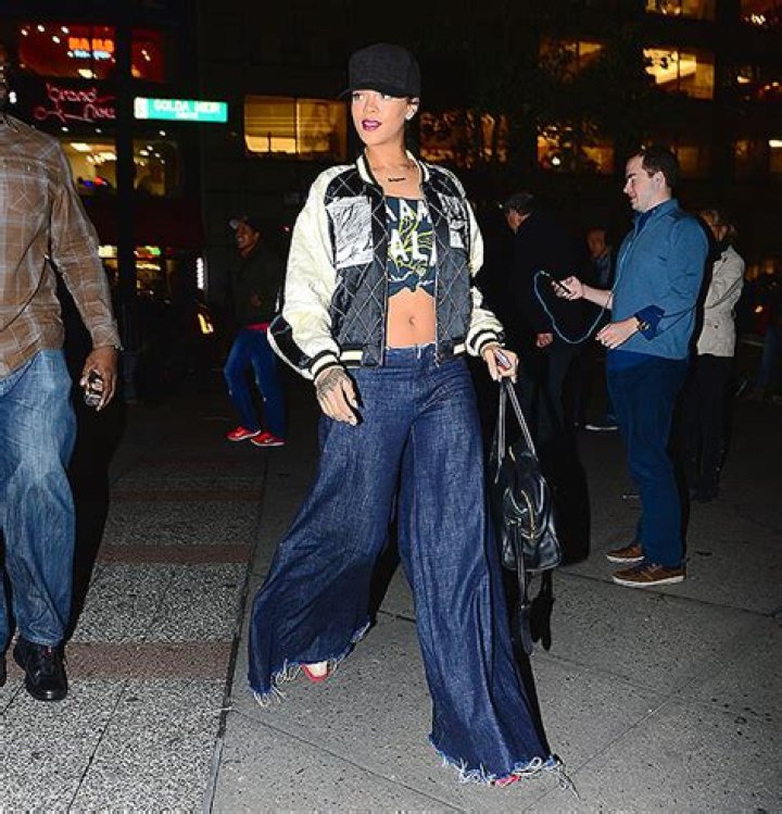 Buy Frayed Denim Worn By Rihanna – Hollywood Life