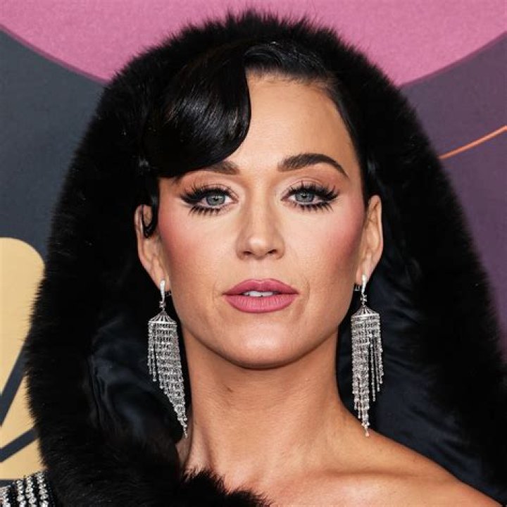 Buzz Cut Hairstyle — Would You Shave Your Head Like Katy Perry? – Hollywood Life