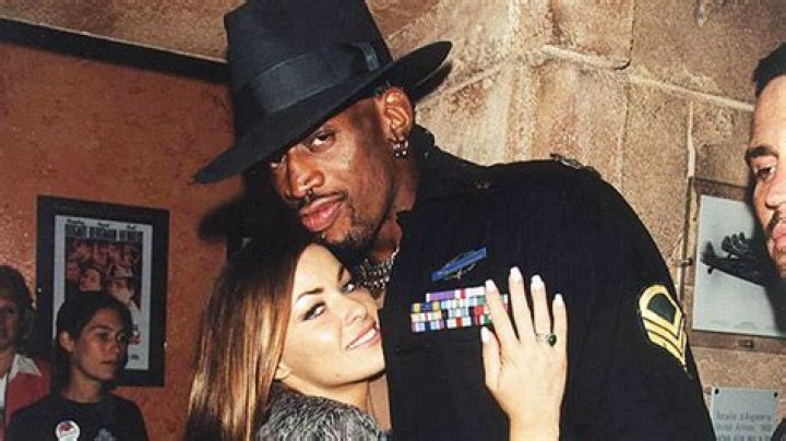 Carmen Electra ‘Hid’ From Michael Jordan After Partying With Rodman – Hollywood Life