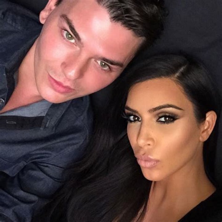 Celebrity Makeup Artist Tips — Kim Kardashian’s Mario Explains Contour – Hollywood Life