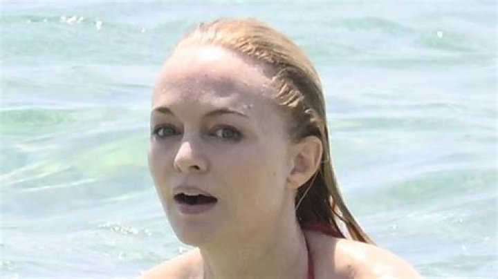 Celebs Wearing Bikinis In The Sand — PICS