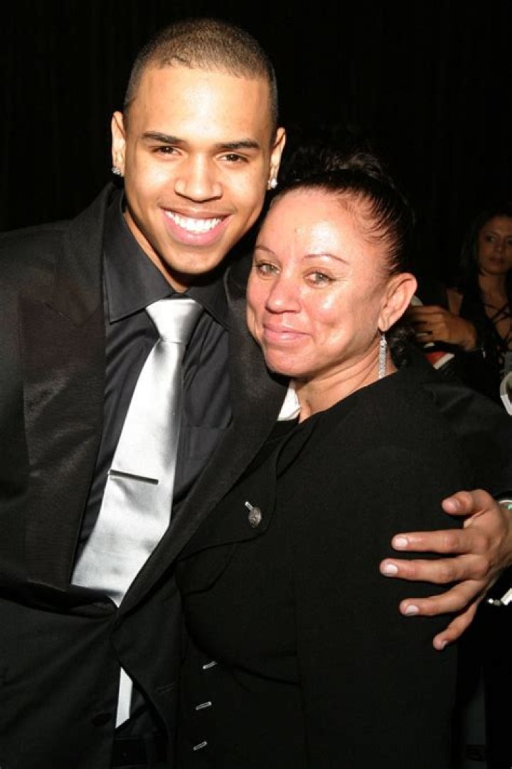 Chris Brown & Mother Relationship — Rapper Fixing Issues After Rehab – Hollywood Life