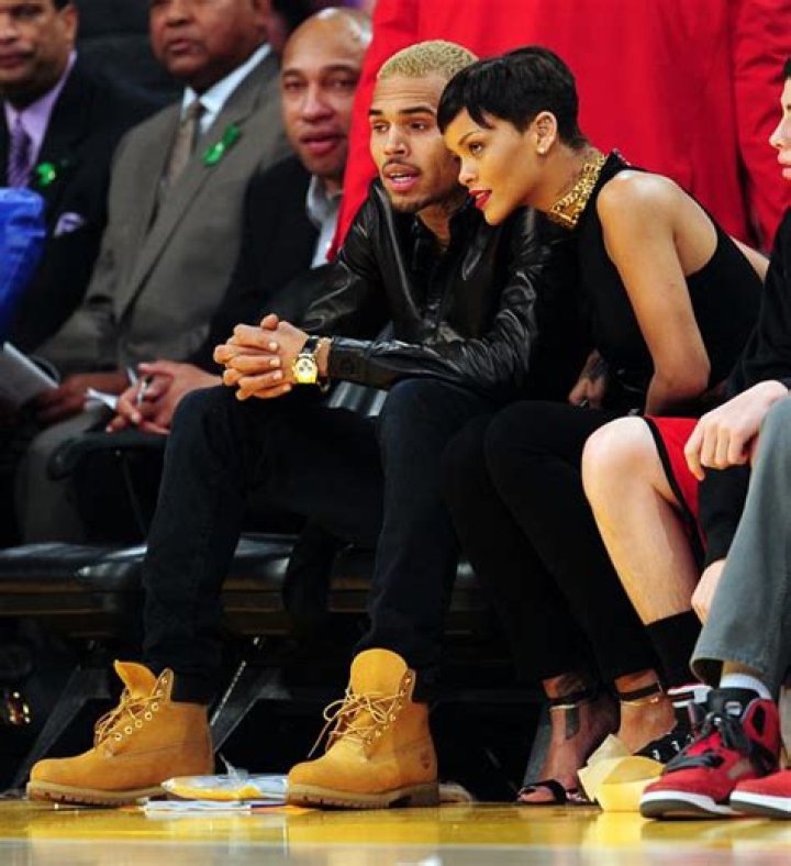 Chris Brown & Rihanna: His Romantic Invite To Watch Kobe Bryant Play On Christmas