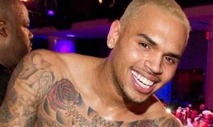 Chris Brown Tattoos Huge Picture Of Royalty On His Back — See Crazy Pic