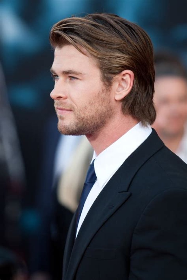 Chris Hemsworth’s Haircuts Through The Years: Photos – Hollywood Life