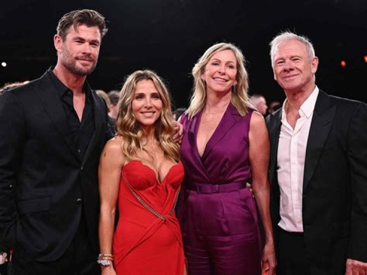 Chris Hemsworth’s Mom Looks So Young In Mother’s Day Post — Photos – Hollywood Life