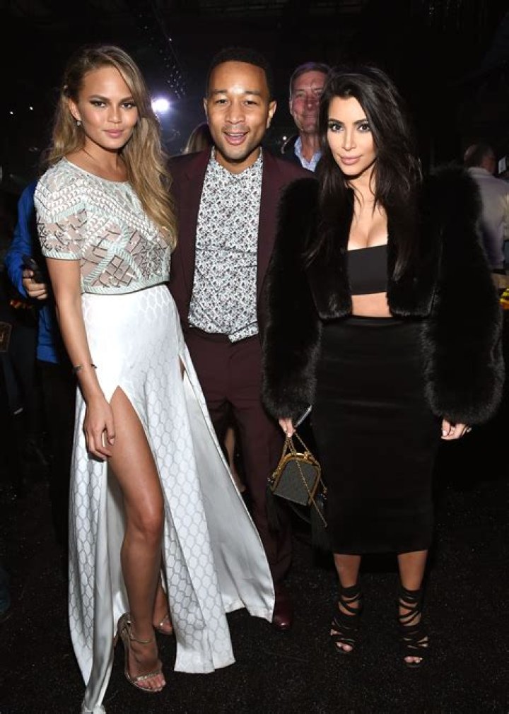 Chrissy Teigen & Kim Kardashian– PICS