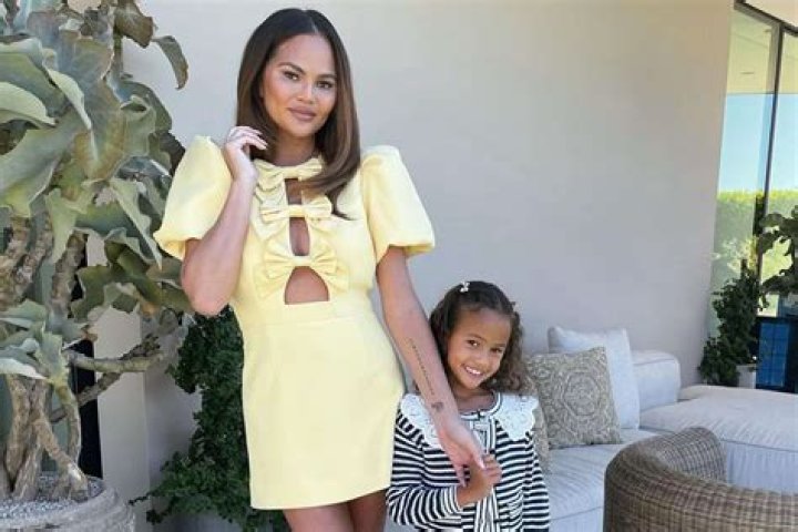Chrissy Teigen Wears Matching Dress With Luna, 4: See 6 More Pics Of Moms Twinning With Their Daughters