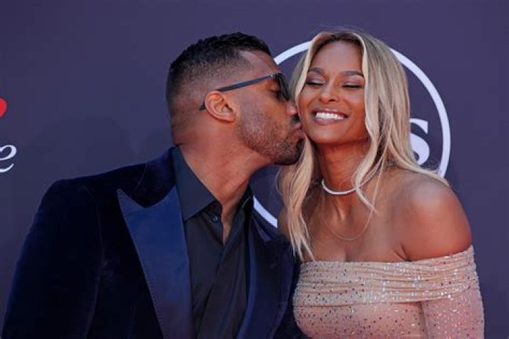 Ciara’s Leather Mini Dress For Dinner With Russell Wilson – Photo – Hollywood Life