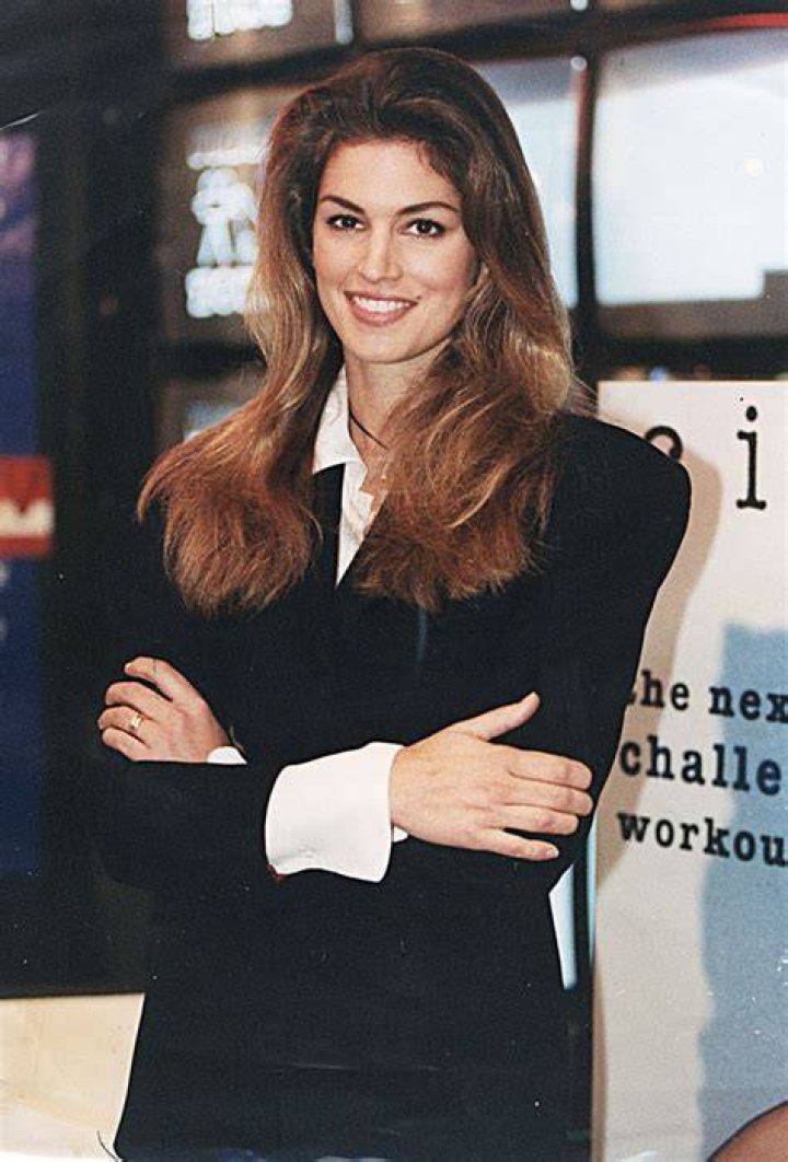 Cindy Crawford Through the Years: Photos – Hollywood Life