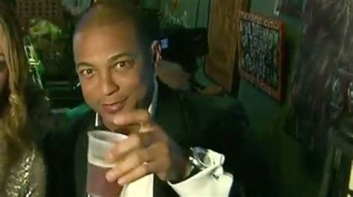 CNN Anchor Accused Of Drinking During NYE Show – Hollywood Life
