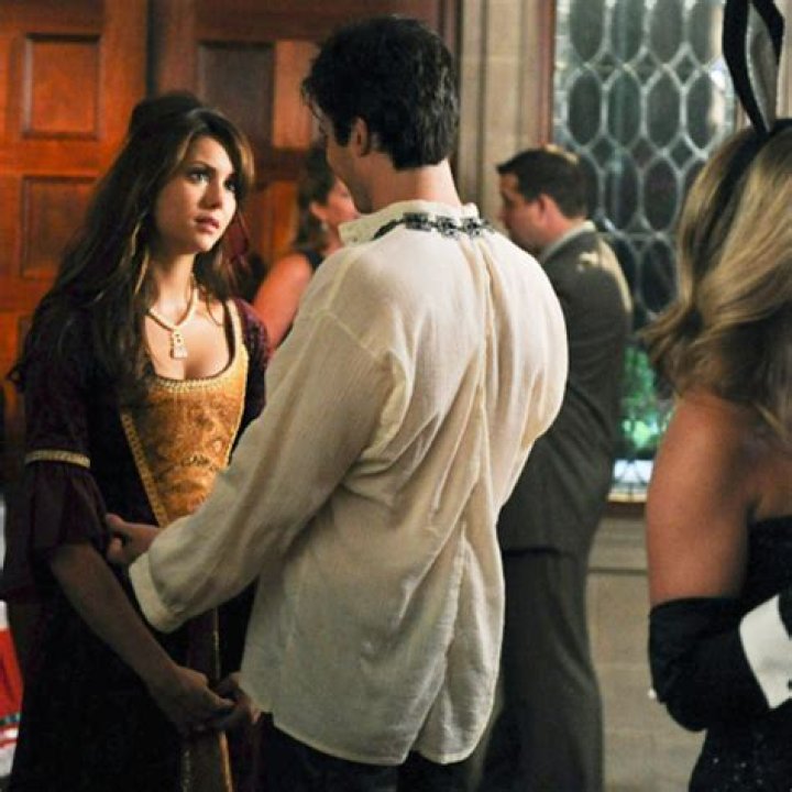 Damon & Elena Dance On ‘Vampire Diaries’ — Season 5 Episode 5 Spoiler – Hollywood Life
