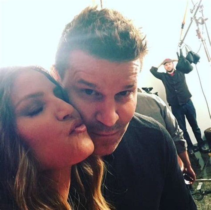 David Boreanaz & Chrisma Carpenter Reunite For ‘Buffy’ Anniversary Shoot — Pic